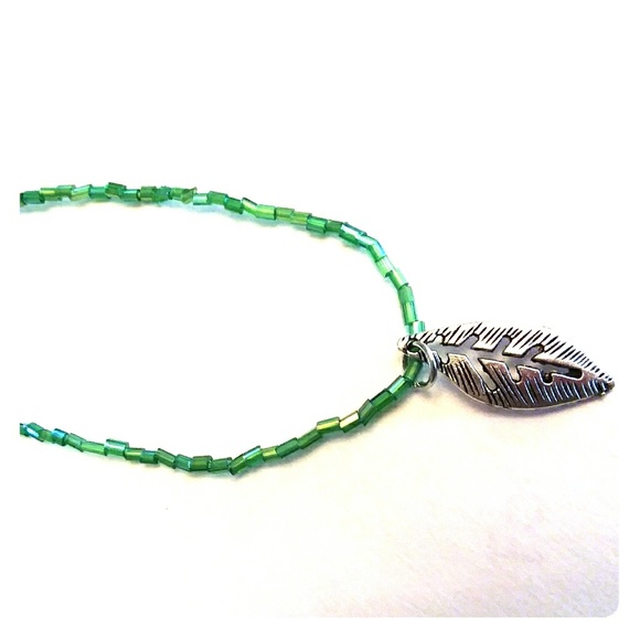 Green leaf necklace - Picture 1 of 1